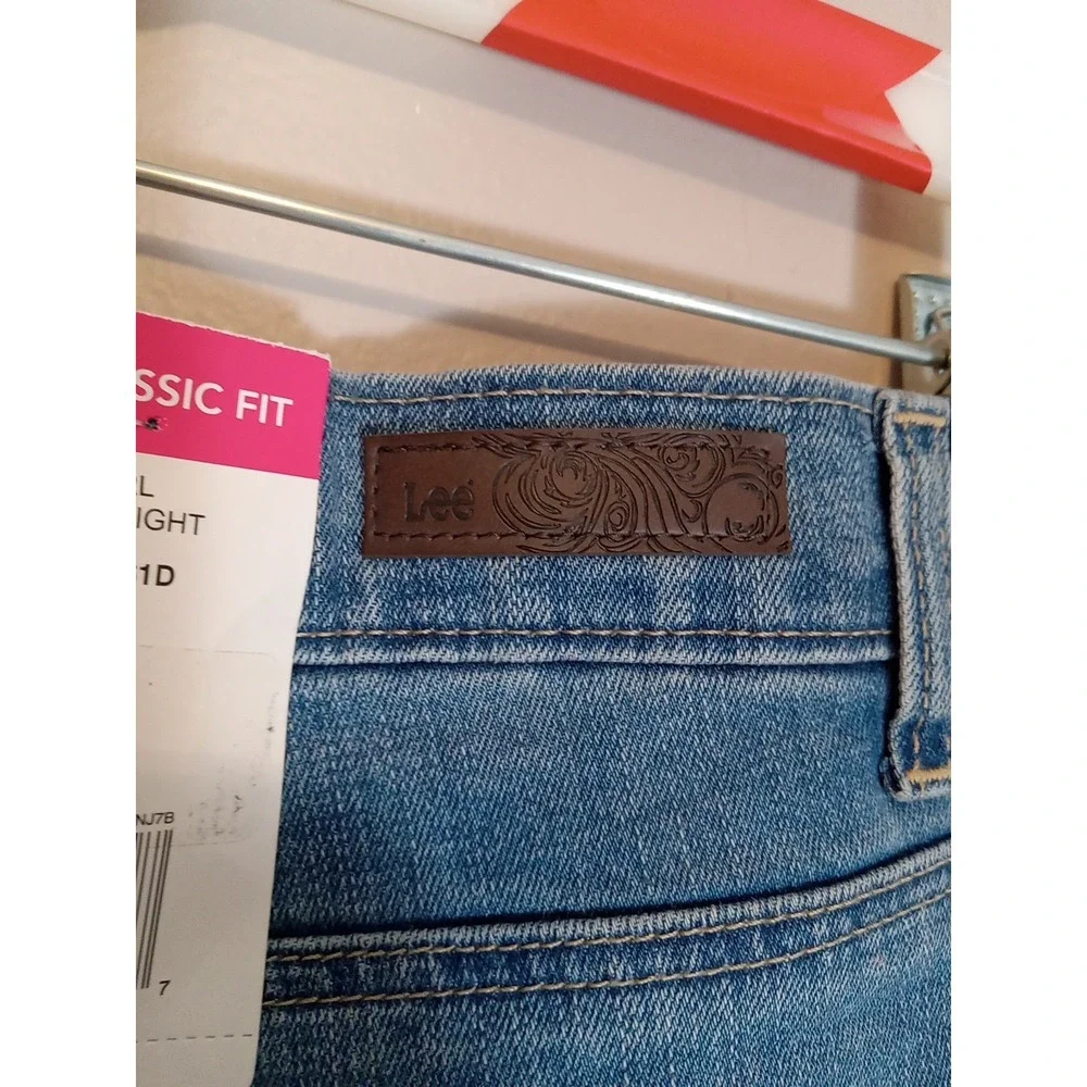 Lee Classic Fit Women Petite‎ Straightleg Slimming  Denim Jeans Size 8P 30x29